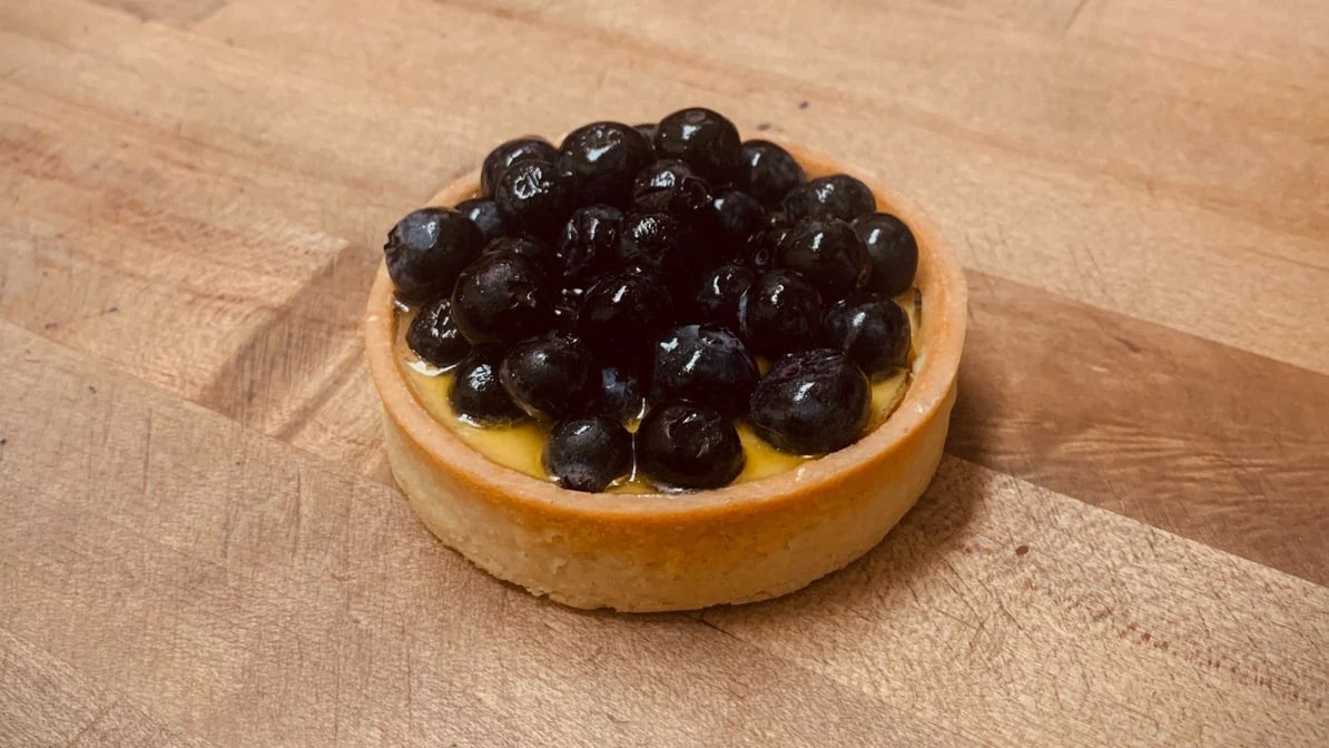 Berry Custard Pie - Sweet pie filled with berry custard (270 Cal).